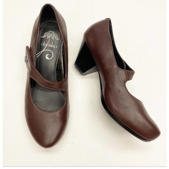 Dansko Brown Wedges - Picture 1 of 6